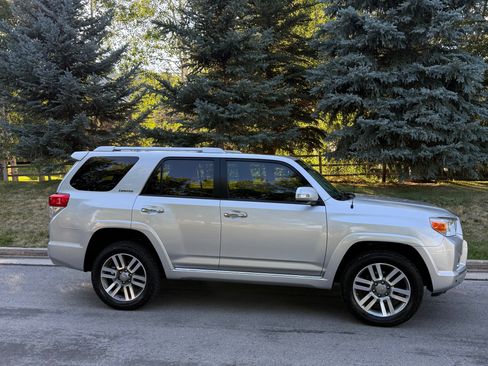 Used 2013 Toyota 4Runner Limited AWD/4WD image 1
