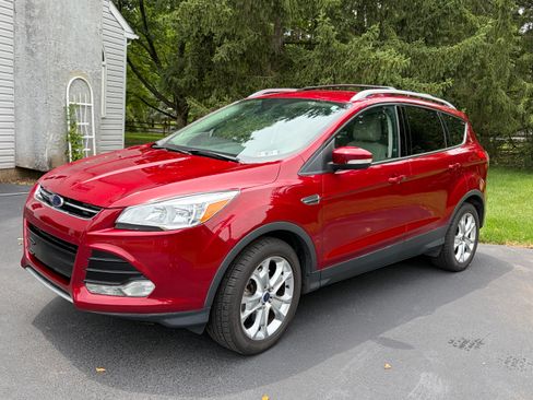 Used 2016 Ford Escape Titanium AWD/4WD image 2