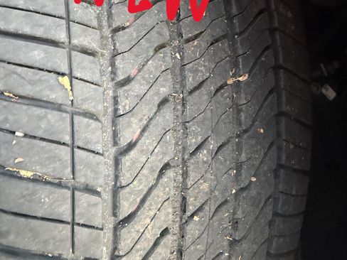 Used 2021 Cadillac Escalade Premium Luxury image 15