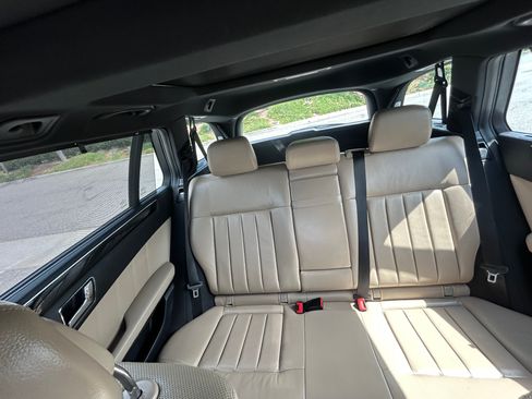 Used 2011 Mercedes-Benz E 350 4MATIC Wagon image 6