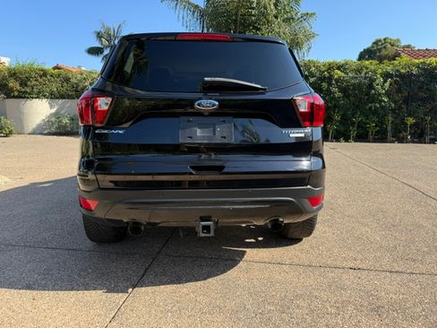 Used 2019 Ford Escape Titanium FWD image 8