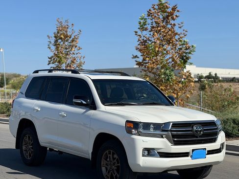 Used 2021 Toyota Land Cruiser Heritage Edition AWD/4WD image 4