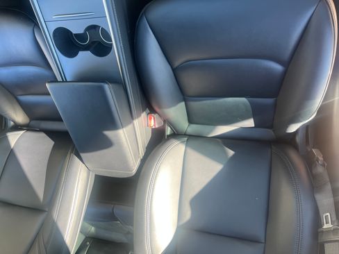 Used 2023 Tesla Model 3 Standard Range image 14