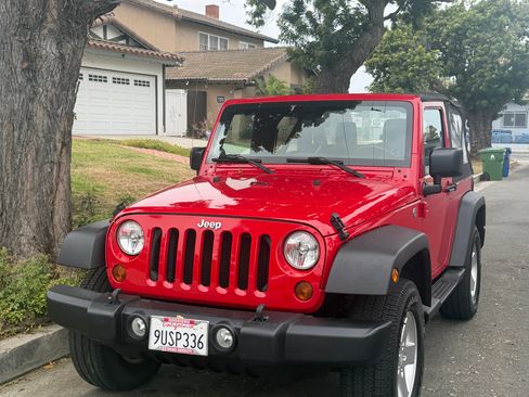 Used 2011 Jeep Wrangler Sport AWD/4WD image 8