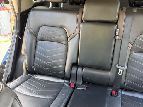 Used 2022 Nissan Pathfinder Platinum w/ Cargo Package AWD/4WD image 10