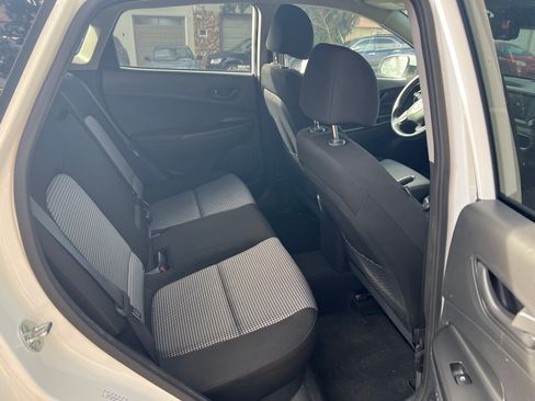 Used 2021 Hyundai Kona SEL w/ Cargo Package image 12