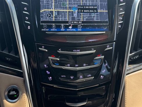 Used 2018 Cadillac Escalade ESV Platinum image 24
