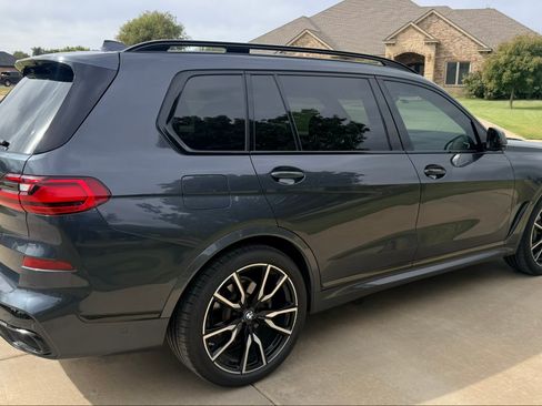 Used 2020 BMW X7 xDrive40i w/ M Sport Package image 2