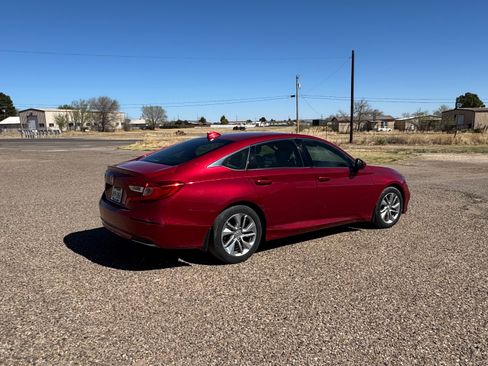 Used 2018 Honda Accord LX image 5