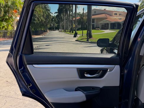 Used 2018 Honda CR-V LX image 23