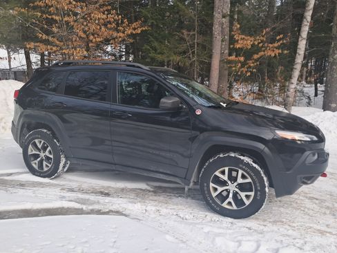 Used 2015 Jeep Cherokee Trailhawk image 1