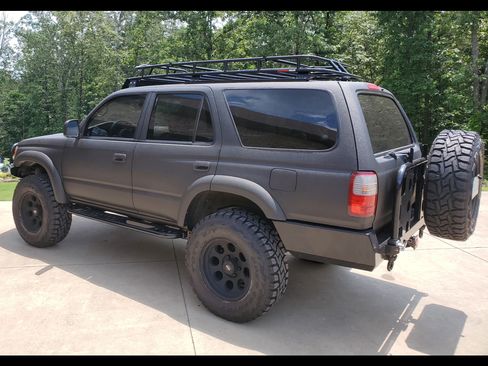 Used 1996 Toyota 4Runner SR5 image 2