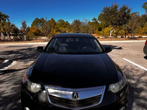 Used 2013 Acura TSX Sedan image 2