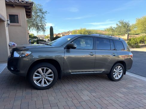 Used 2009 Toyota Highlander Hybrid image 1