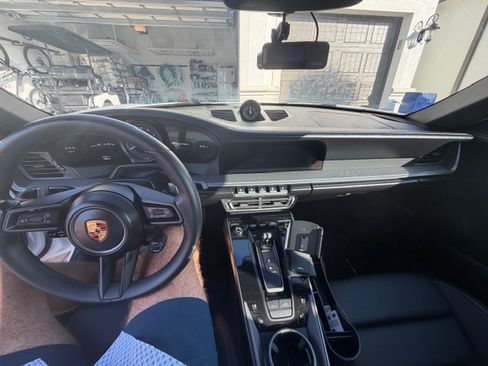 Used 2022 Porsche 911 Carrera image 2