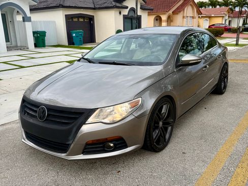 Used 2010 Volkswagen CC Sport image 1