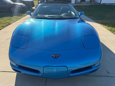 Used 1999 Chevrolet Corvette Coupe image 16