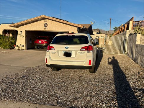 Used 2011 Subaru Outback 2.5i Premium image 5