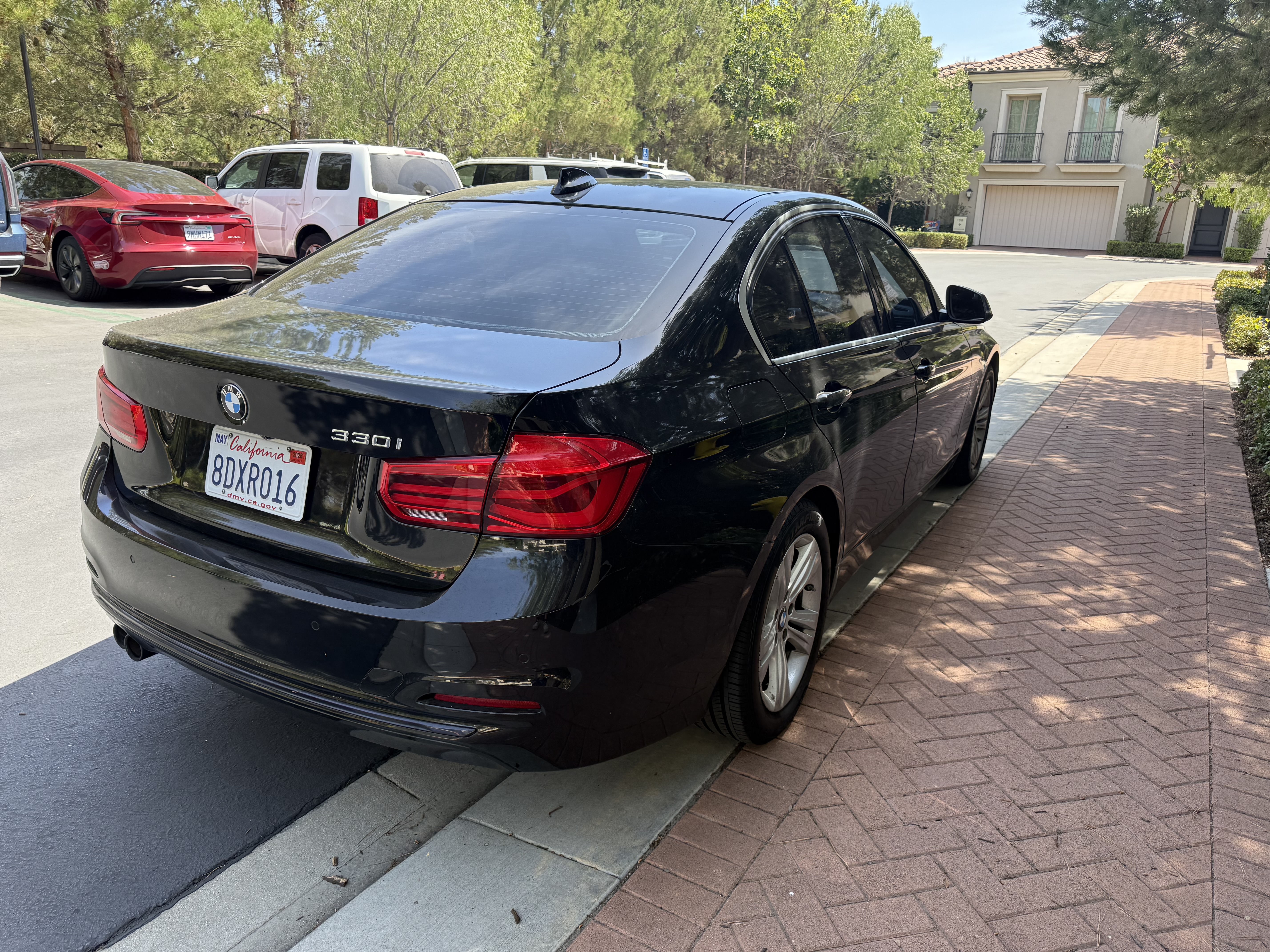 Used 2018 BMW 330i Sedan w/ Convenience Package RWD image 6