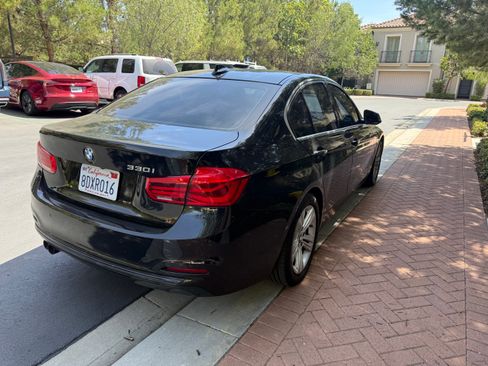 Used 2018 BMW 330i Sedan w/ Convenience Package RWD image 6