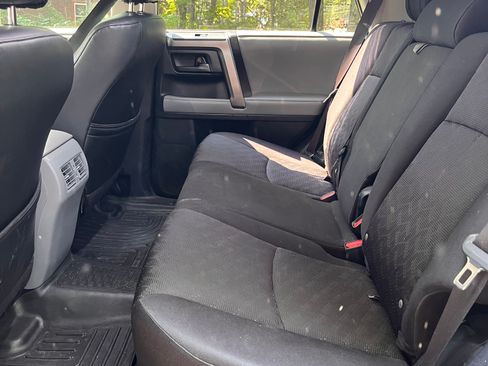 Used 2011 Toyota 4Runner Trail AWD/4WD image 10