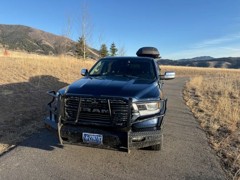 Used 2020 RAM 1500 Laramie image 4