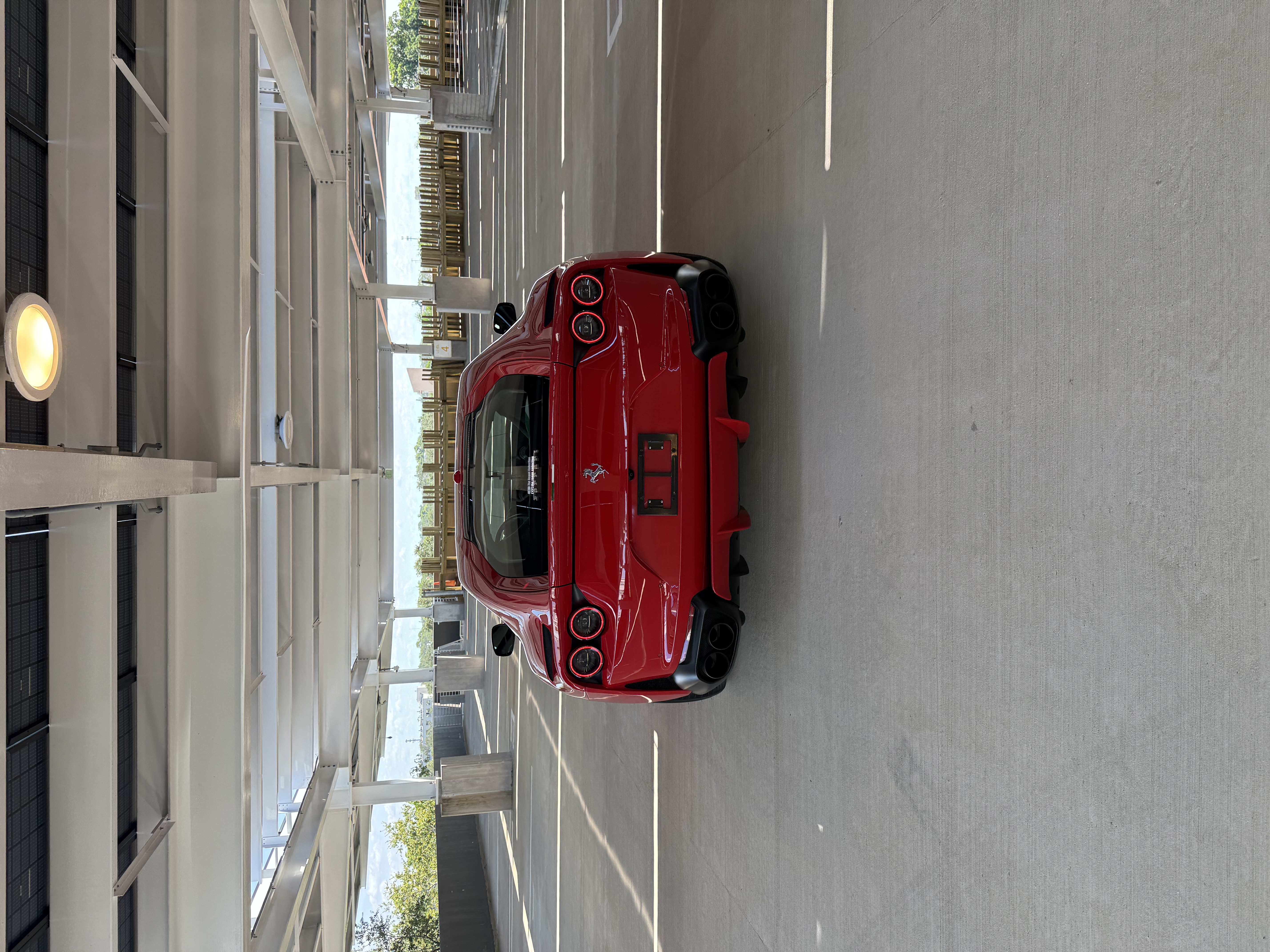 Used 2019 Ferrari 812 Superfast RWD image 6