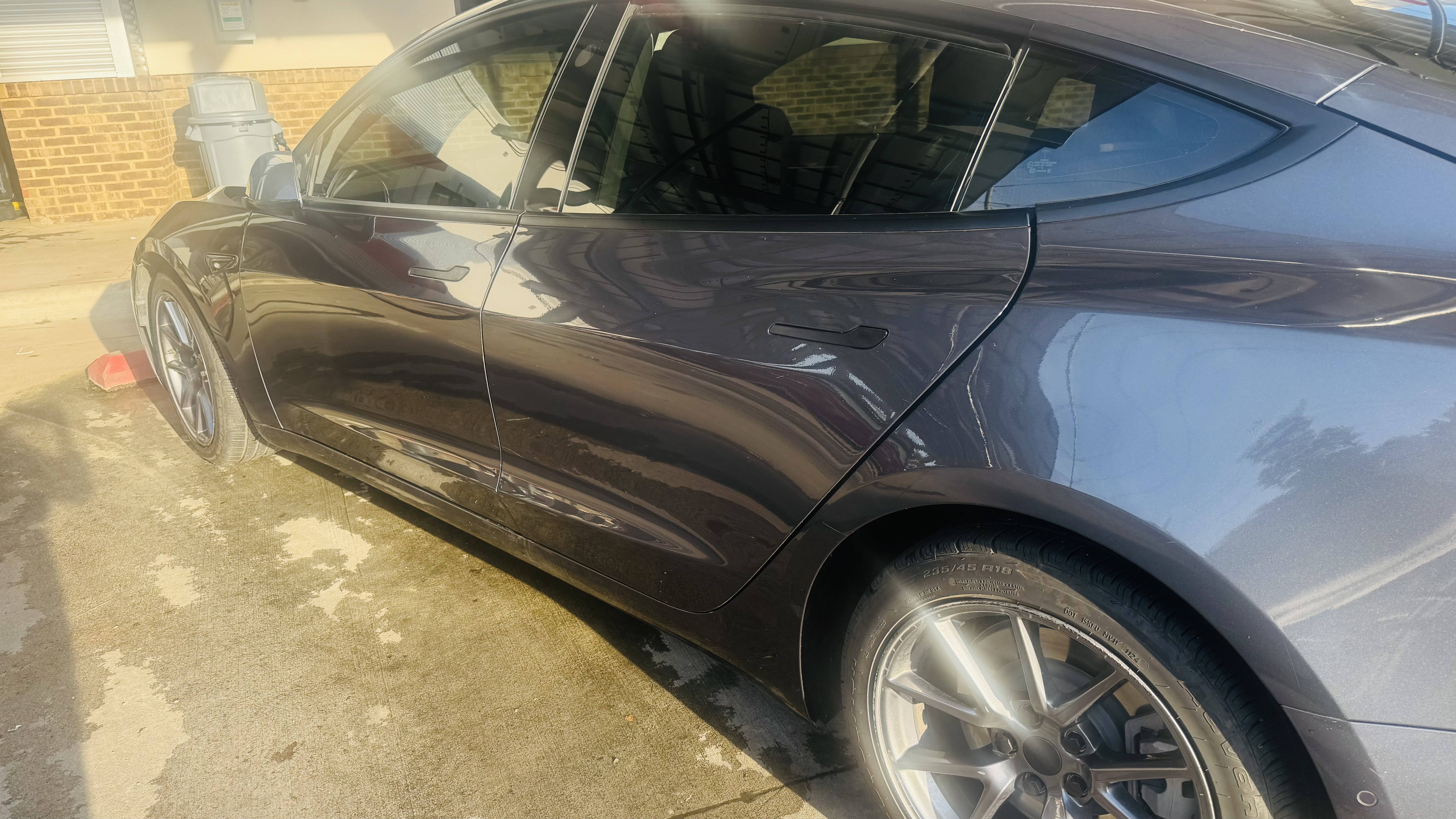 Used 2021 Tesla Model 3 Standard Range Plus RWD image 5