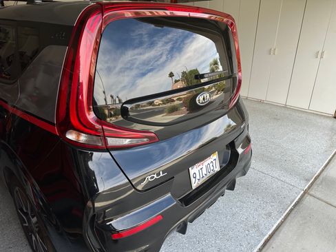 Used 2021 Kia Soul Turbo image 4