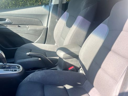 Used 2015 Chevrolet Cruze LT w/ Sun And Sound Package image 8