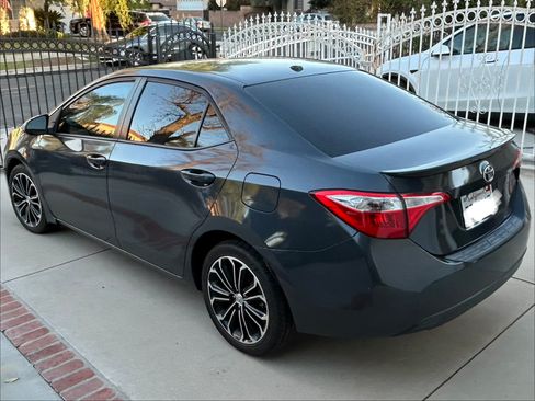 Used 2016 Toyota Corolla S Premium image 8