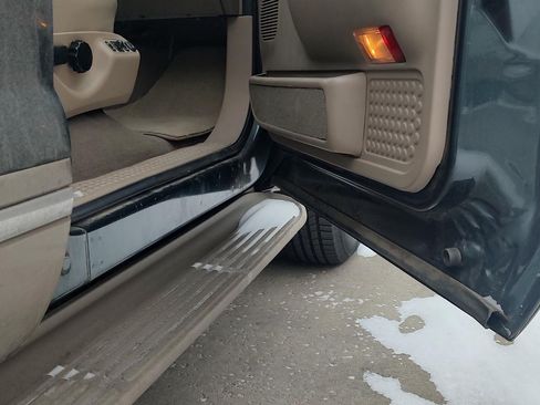 Used 2002 Ford Excursion XLT image 15