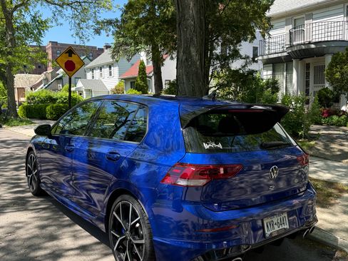 Used 2022 Volkswagen Golf R AWD/4WD image 4