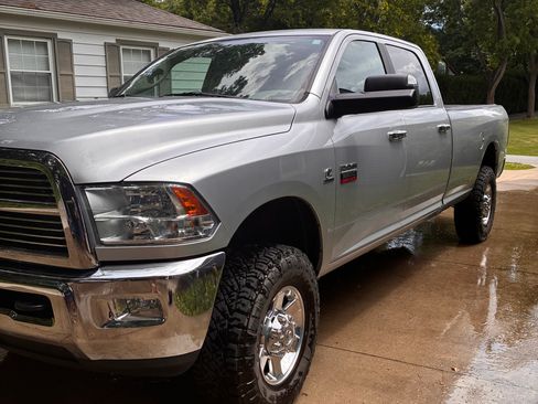 Used 2010 Dodge Ram 3500 Truck SLT w/ Big Horn Regional Package AWD/4WD image 12