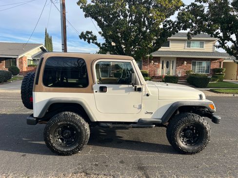 Used 2002 Jeep Wrangler Sport image 1