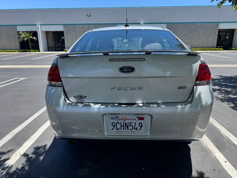 Used 2011 Ford Focus SES w/ 401A Rapid Spec Order Code FWD image 8