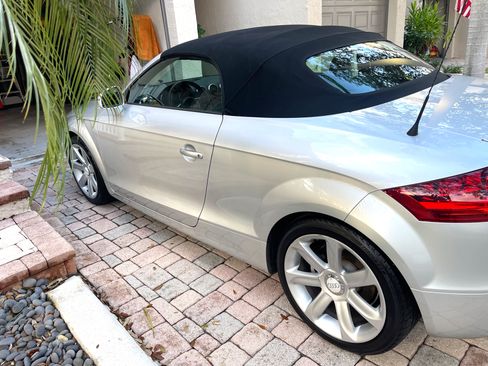 Used 2008 Audi TT 2.0T image 9