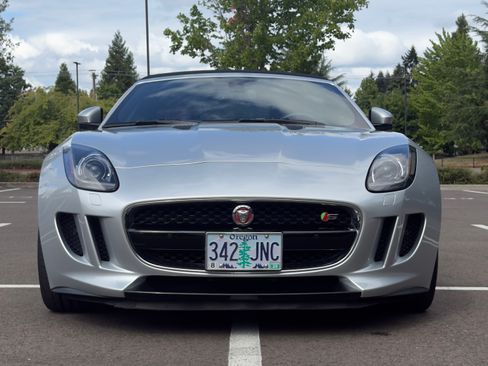 Used 2016 Jaguar F-TYPE S RWD image 11