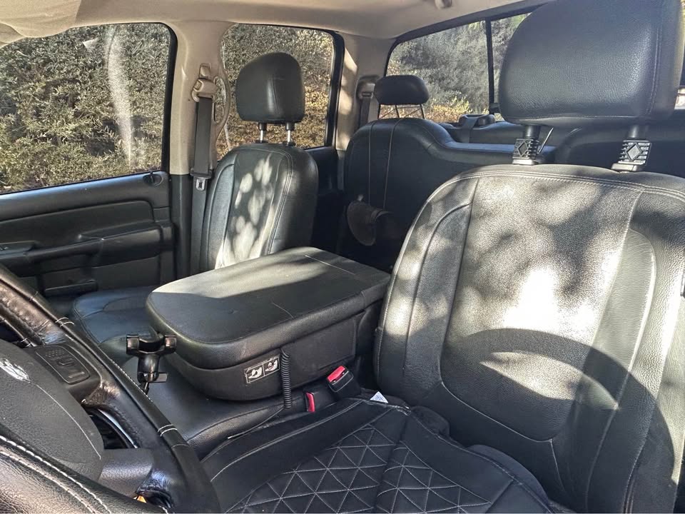 Used 2005 Dodge Ram 1500 Truck SLT RWD image 11