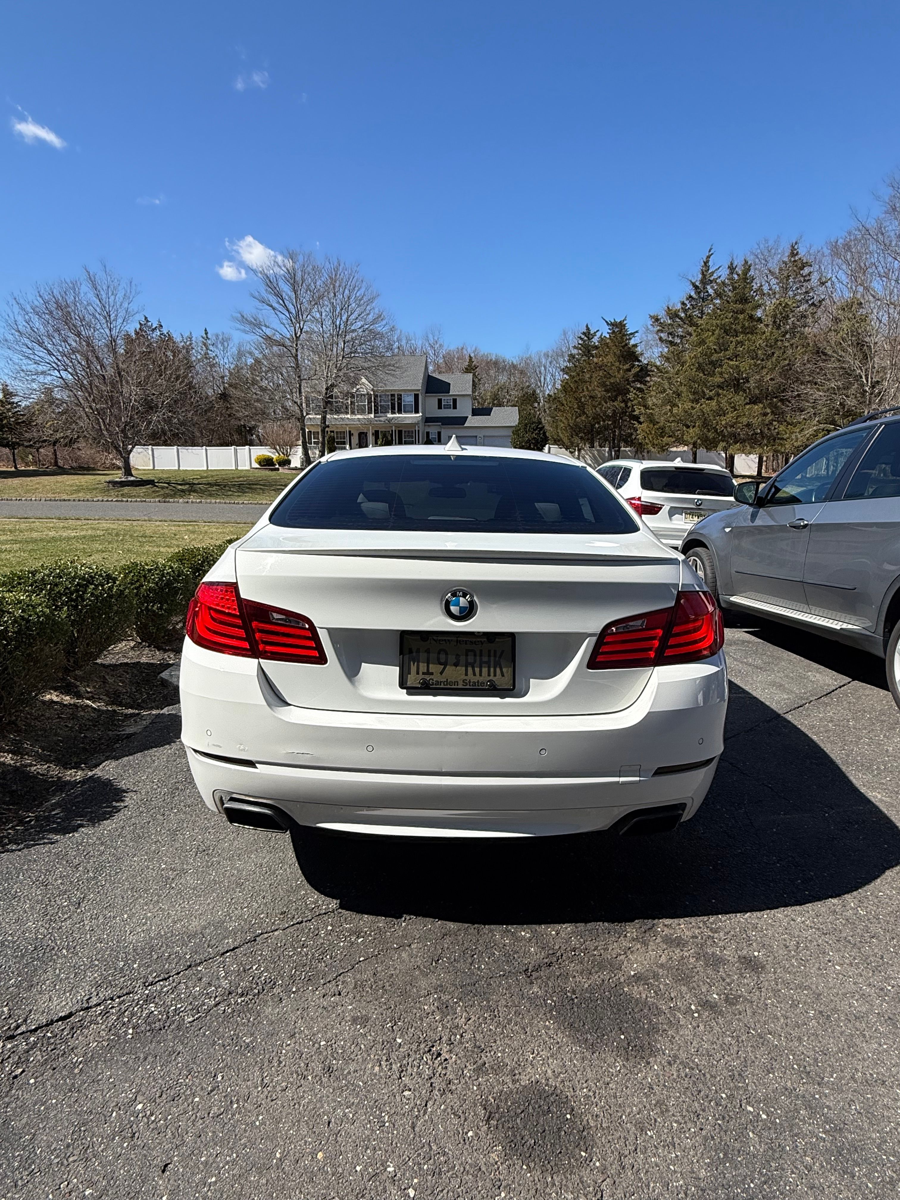Used 2012 BMW 550i xDrive Sedan AWD/4WD image 5