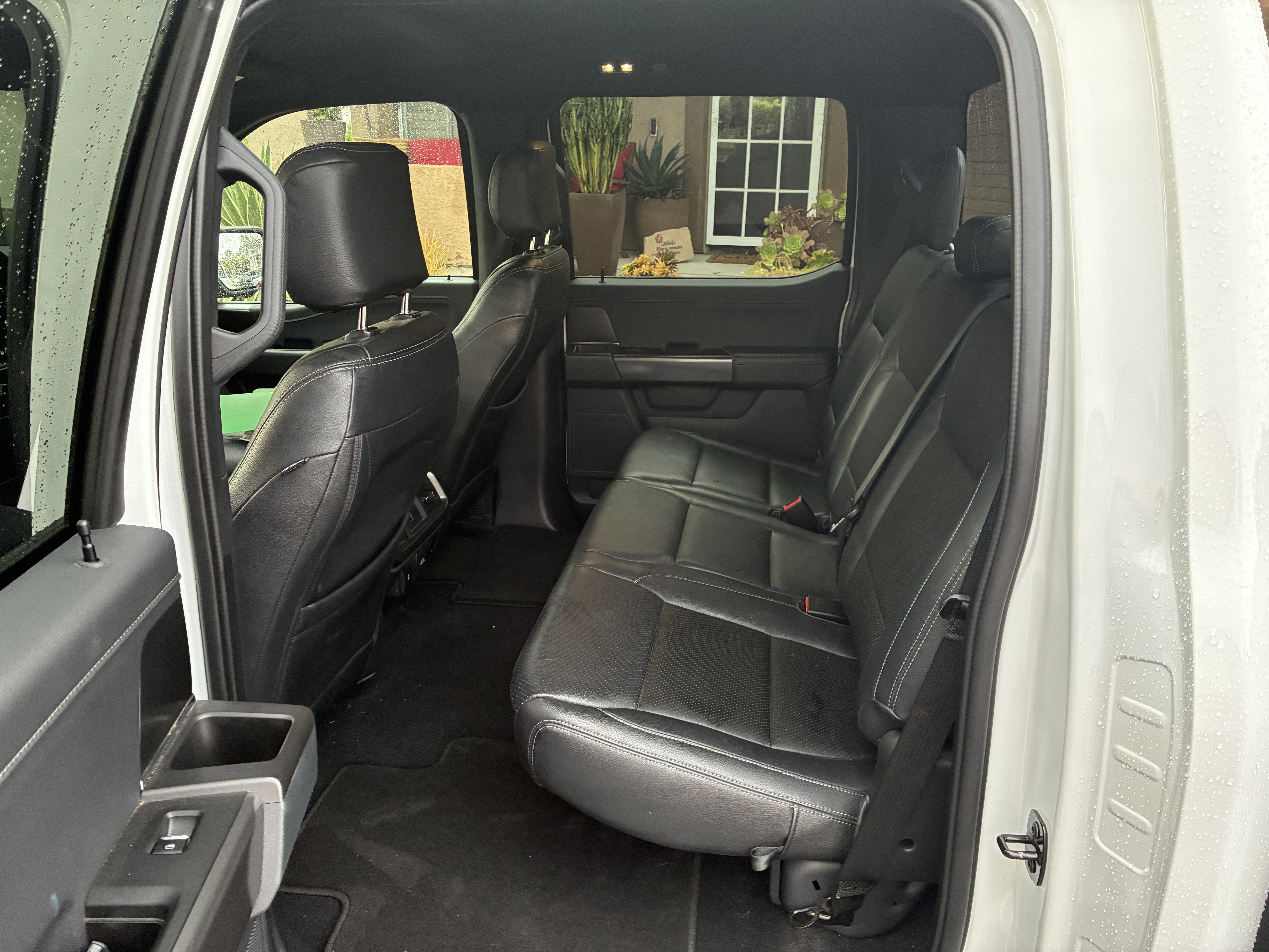Used 2024 Ford F150 XLT w/ XLT Black Appearance Package RWD image 5