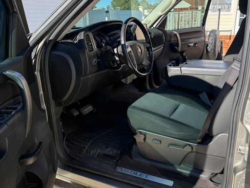 Used 2013 Chevrolet Silverado 1500 LT w/ All-Star Edition image 4