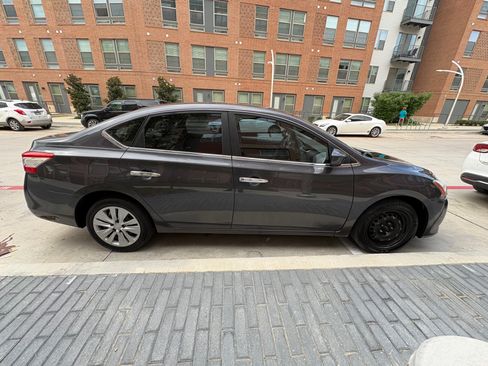 Used 2014 Nissan Sentra S FWD image 4