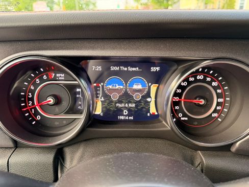 Used 2021 Jeep Gladiator Mojave AWD/4WD image 14