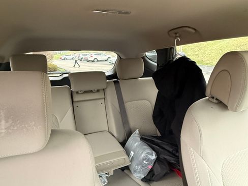 Used 2017 Hyundai Santa Fe Sport image 12