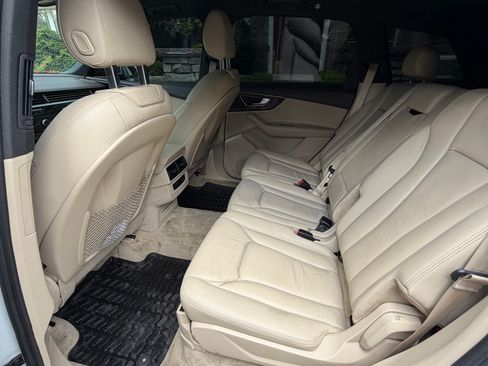 Used 2017 Audi Q7 3.0T Premium Plus AWD/4WD image 12