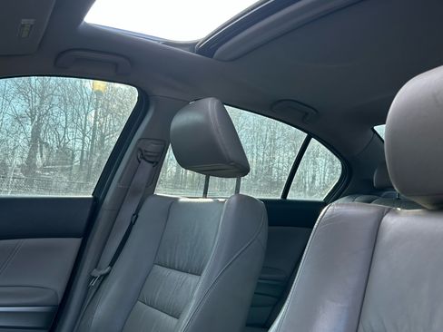 Used 2010 Honda Accord EX-L image 8