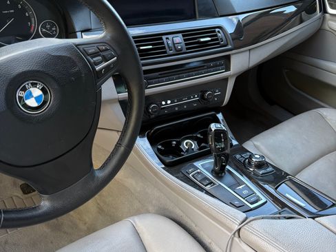 Used 2012 BMW 528i Sedan image 11
