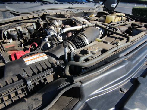 Used 2022 Ford F350 Platinum w/ FX4 Off-Road Package image 12