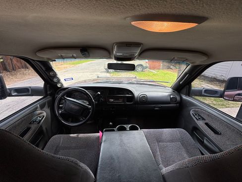 Used 2002 Dodge Ram 2500 Truck 4x4 Quad Cab image 4